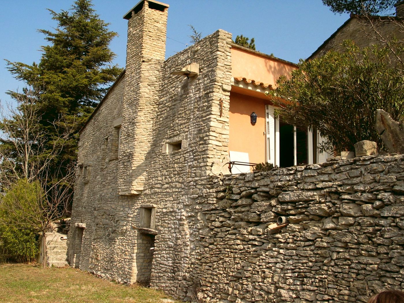 Das Haus in der Landschaft der Provence
